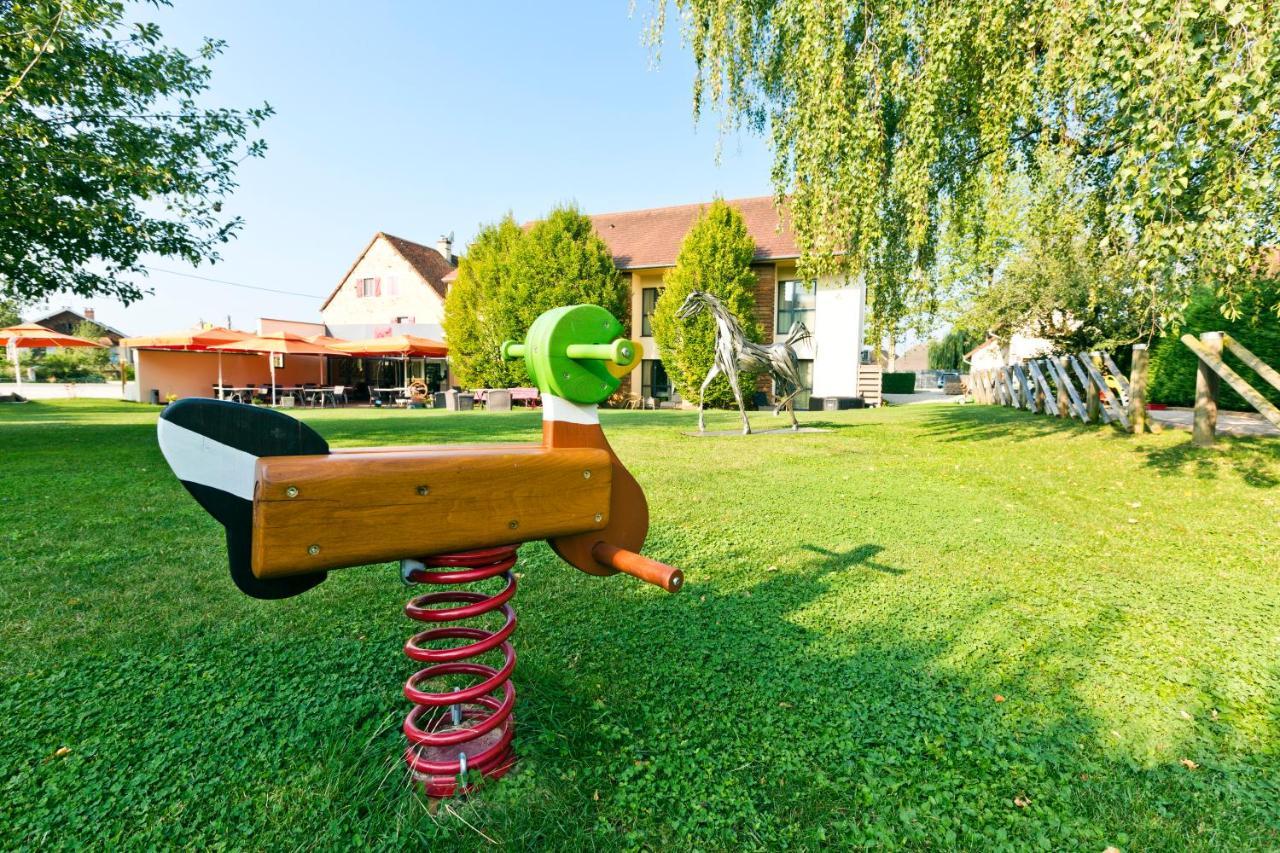 Courlans Hotel Auberge De Chavannes מראה חיצוני תמונה